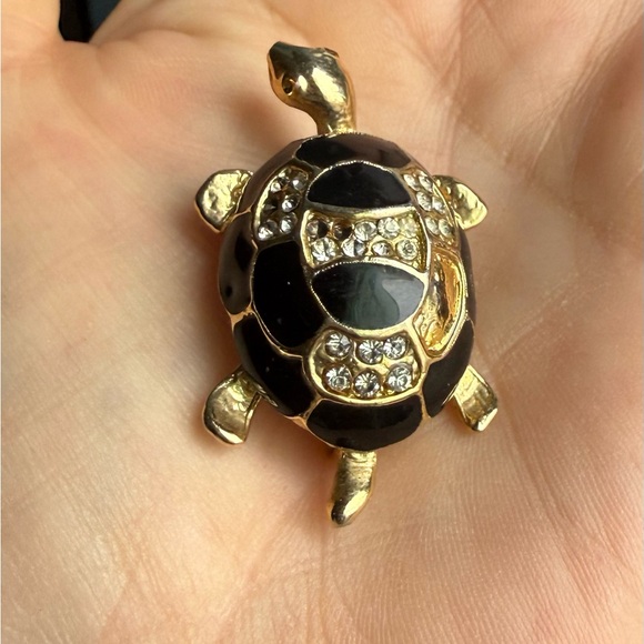 Jewelry - 🐢 Vintage Gold Tone and Black Enamel Rhinestone Turtle Brooch Pin